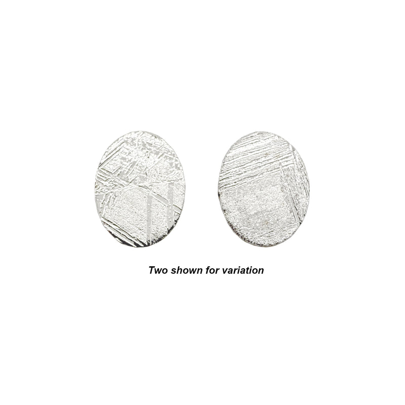 Ovaler echter 10mm x 8mm Muonionalusta Meteorit Cabochon