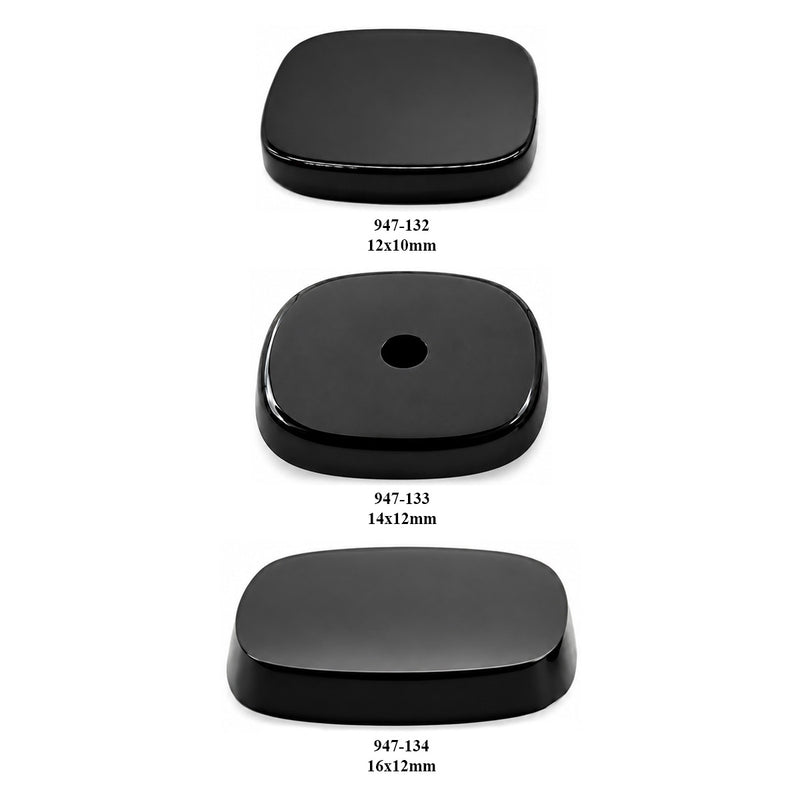 Onyx noir véritable à sommet plat antique, biseau simple