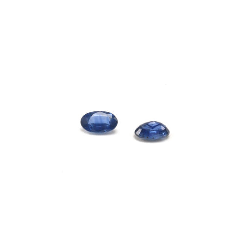 Oval facettierter echter blauer Saphir